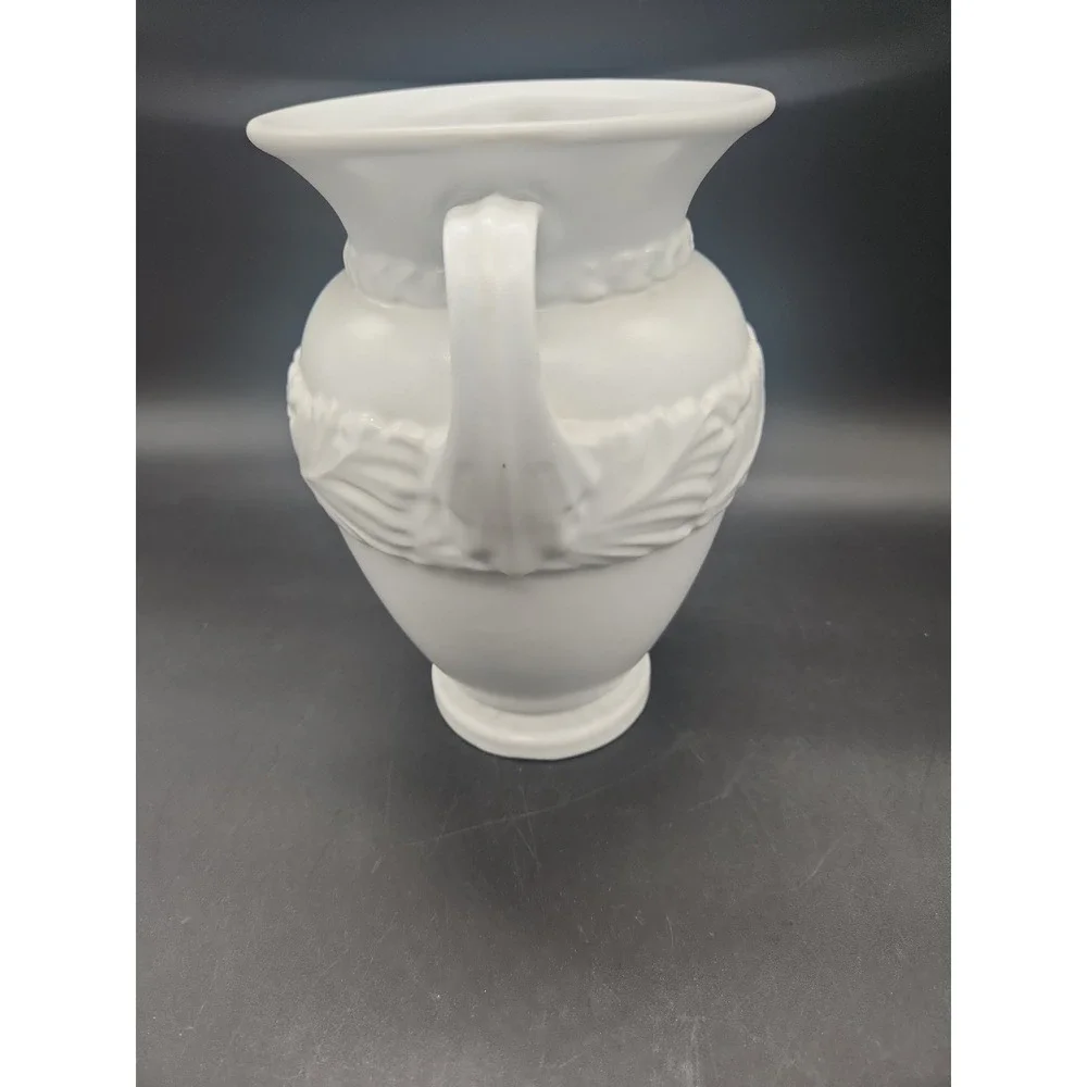 ABINGDON Pottery #153 Vase from 1940's  White Vase with Acanthus Leaf